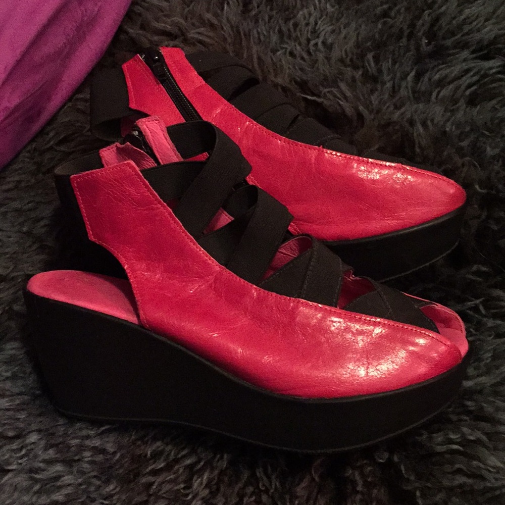 Hot pink wedges